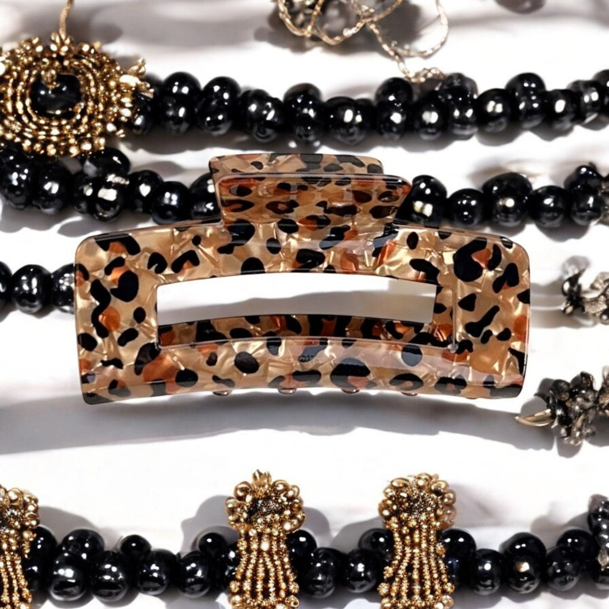 Black and tan leopard print hair claw clip