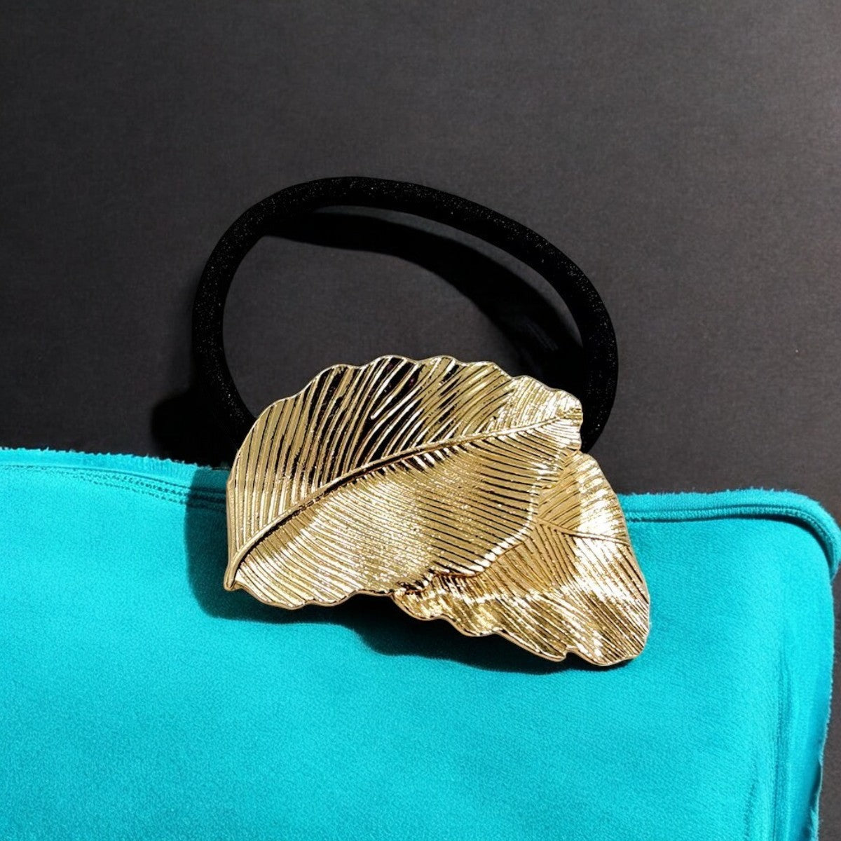 Gold Leaves Decorative Bobble
