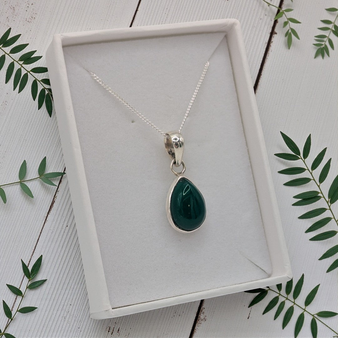 Sterling Silver Green Onyx Teardrop Stone Necklace