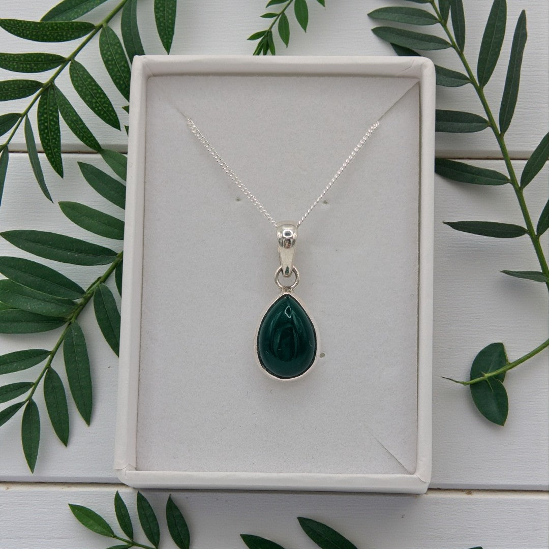 Sterling Silver Green Onyx Teardrop Stone Necklace