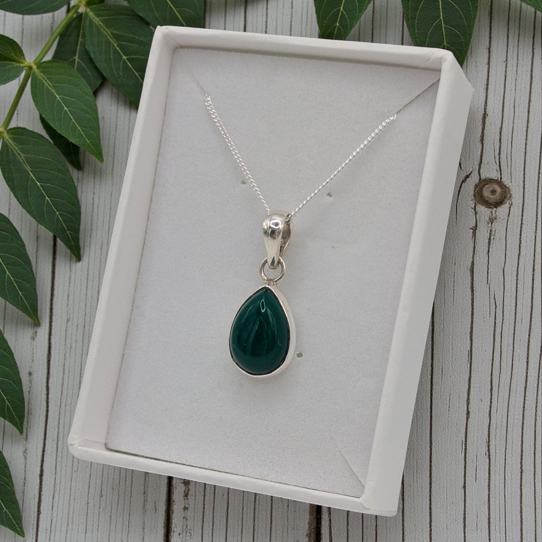 Sterling Silver Green Onyx Teardrop Stone Necklace
